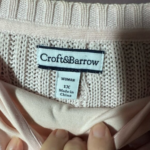Croft & Barrow Light Pink V-Neck Sweater and TShirt - Picture 2 of 8